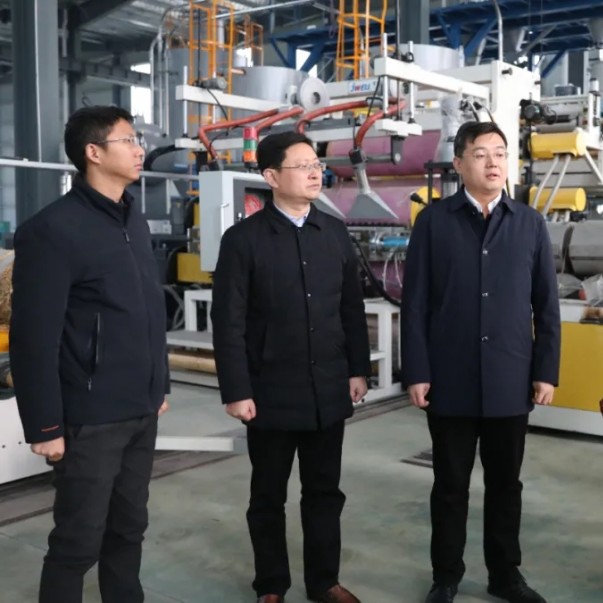 領導關懷丨區(qū)長張灝一行調研歐西盾新廠區(qū)建設