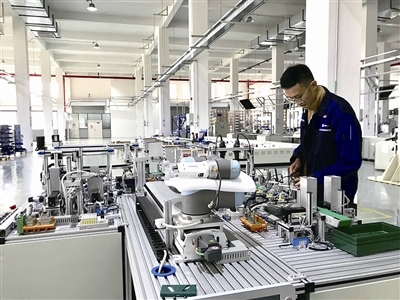 一座站在工業互聯網前沿的“教學工廠” 互聯網技術開發的實訓革命